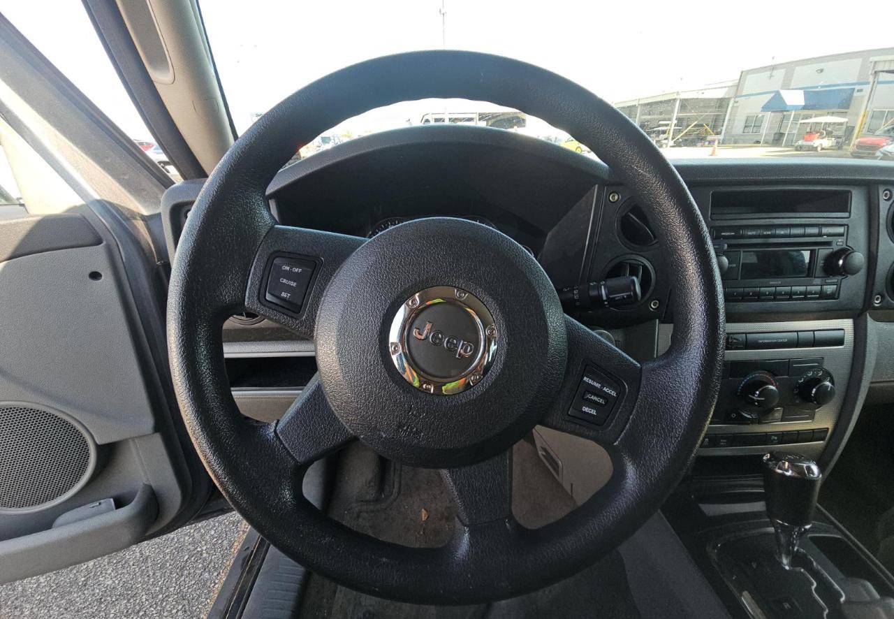 Used 2007 Jeep Commander Sport AWD/4WD image 11