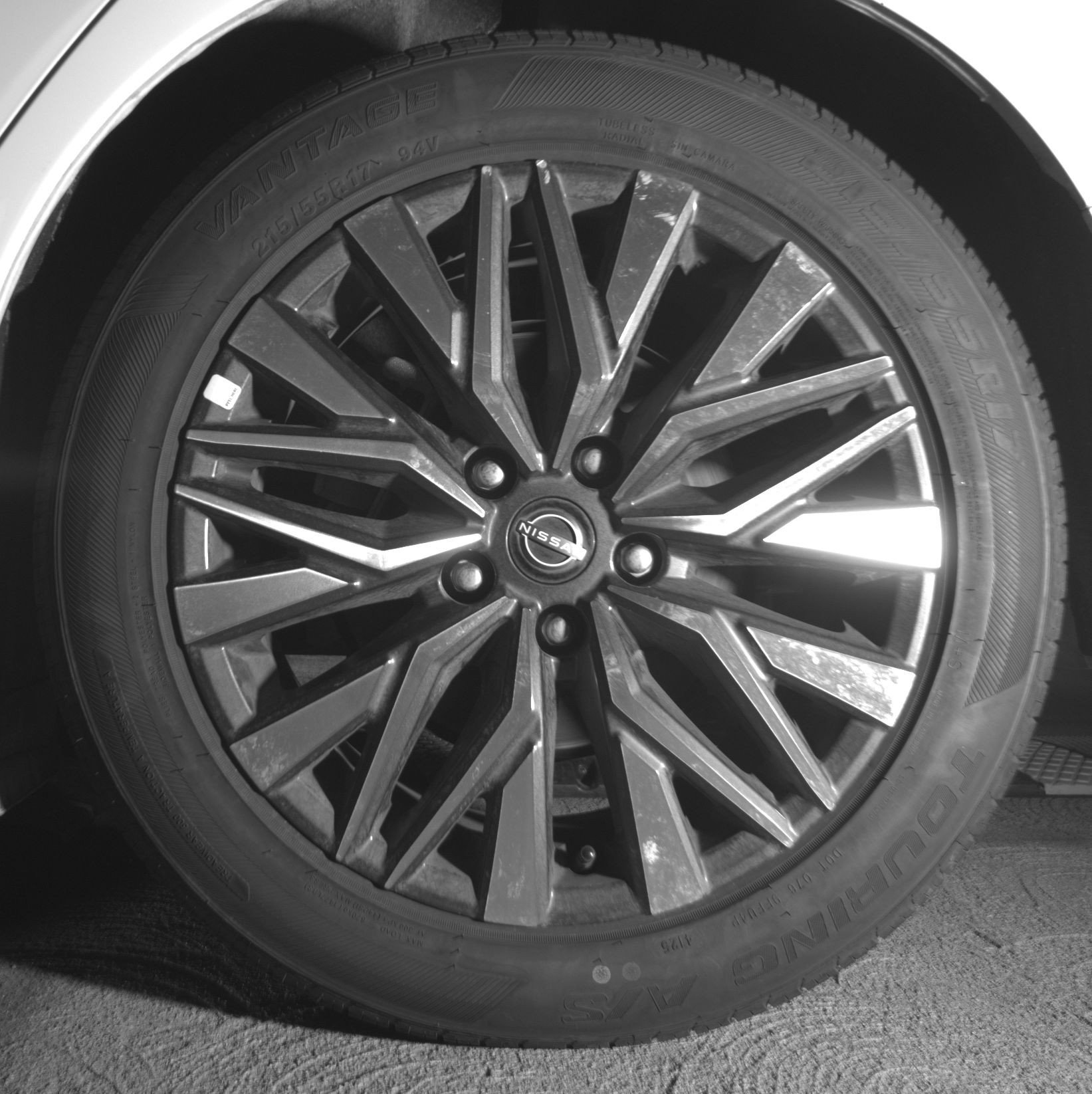 Used 2025 Nissan Altima 2.5 SV FWD image 14