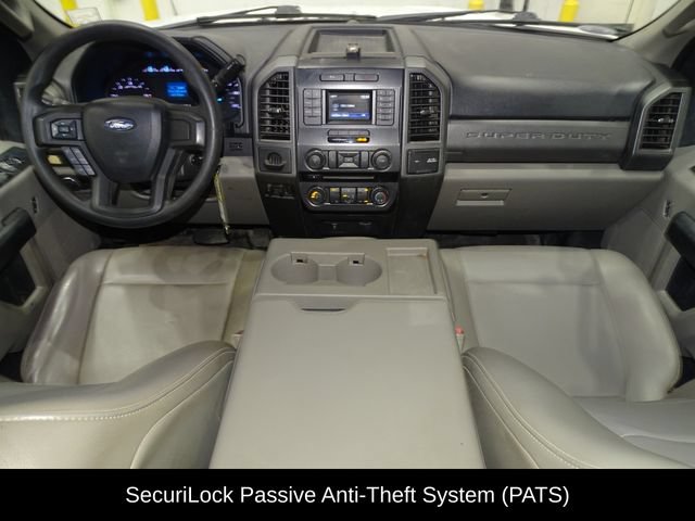 Used 2018 Ford F550 2WD Crew Cab Super Duty image 18