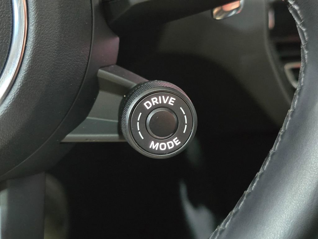 Used 2024 Porsche Macan image 19