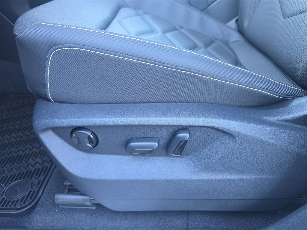 New 2026 Volkswagen Atlas Cross Sport SE image 25