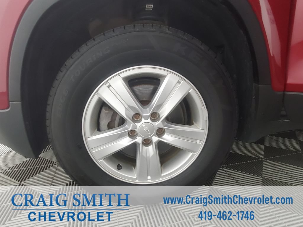 Used 2019 Chevrolet Trax LT w/ LT Convenience Package AWD/4WD image 28