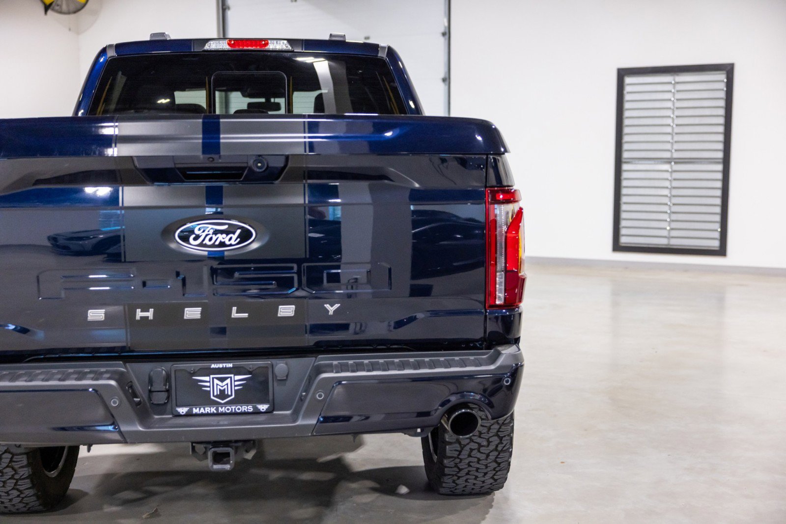 Used 2025 Ford F150 Lariat w/ Equipment Group 501A Mid image 13