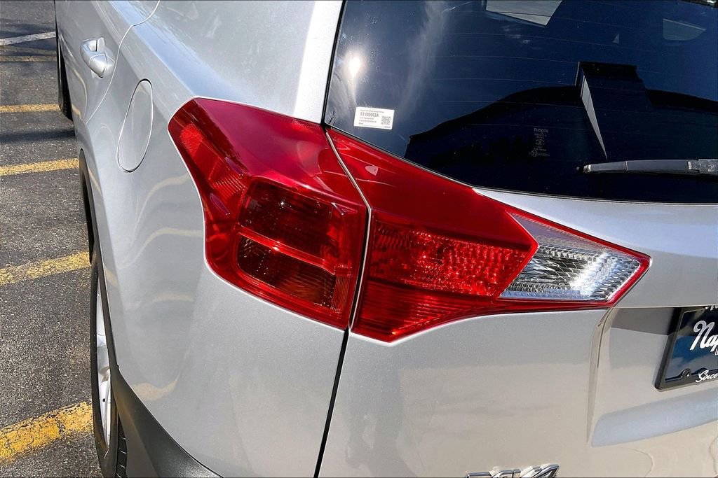 Used 2014 Toyota RAV4 XLE AWD/4WD image 33