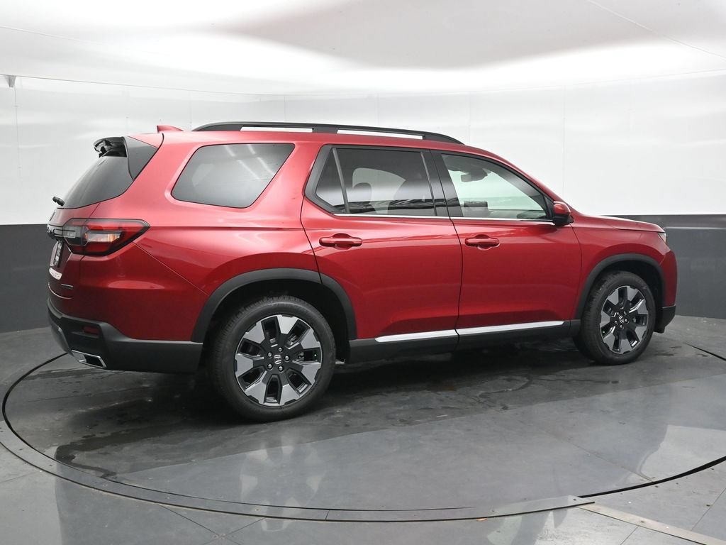 New 2026 Honda Pilot Touring image 2