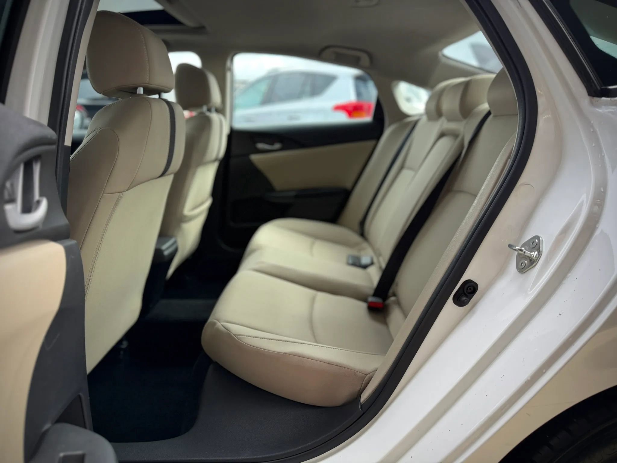 Used 2018 Honda Civic EX image 17