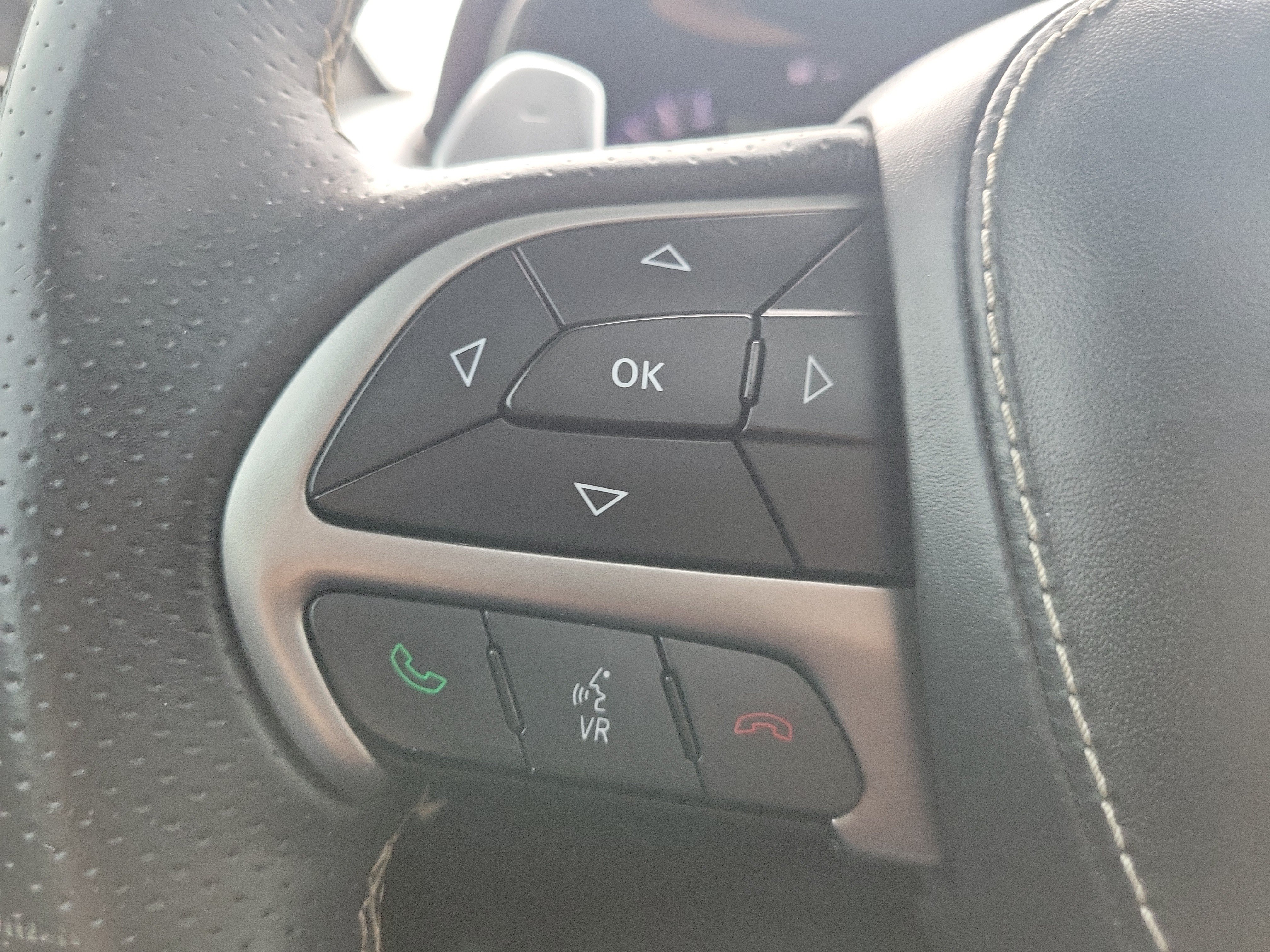Used 2017 Jeep Grand Cherokee SRT AWD/4WD image 25