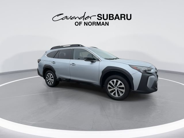 Used 2023 Subaru Outback Premium image 2