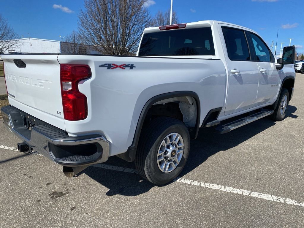 Used 2025 Chevrolet Silverado 2500 LT w/ Convenience Package image 4