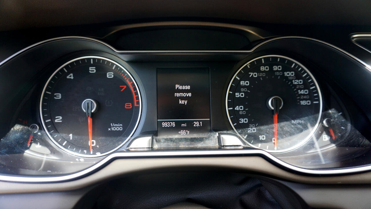 Used 2013 Audi A4 2.0T Premium Plus w/ Premium Plus Pkg image 14