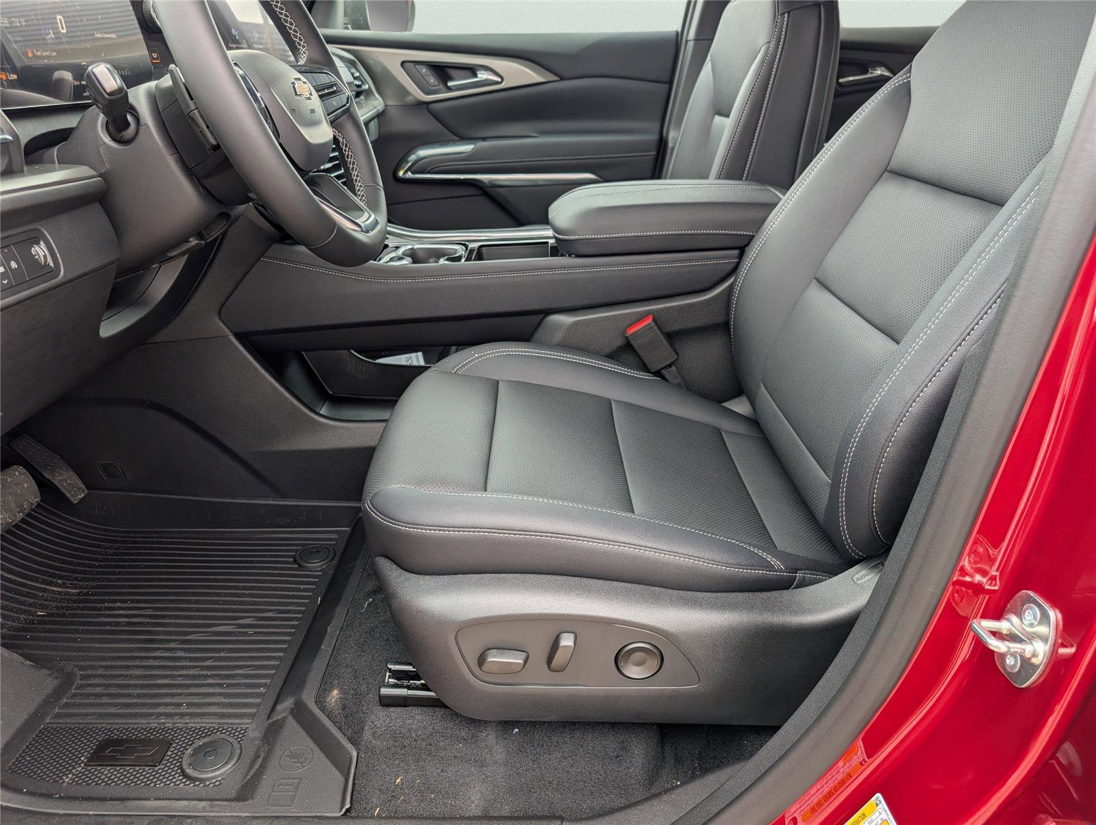 New 2026 Chevrolet Traverse LT w/ Sun and Wheel Package image 42