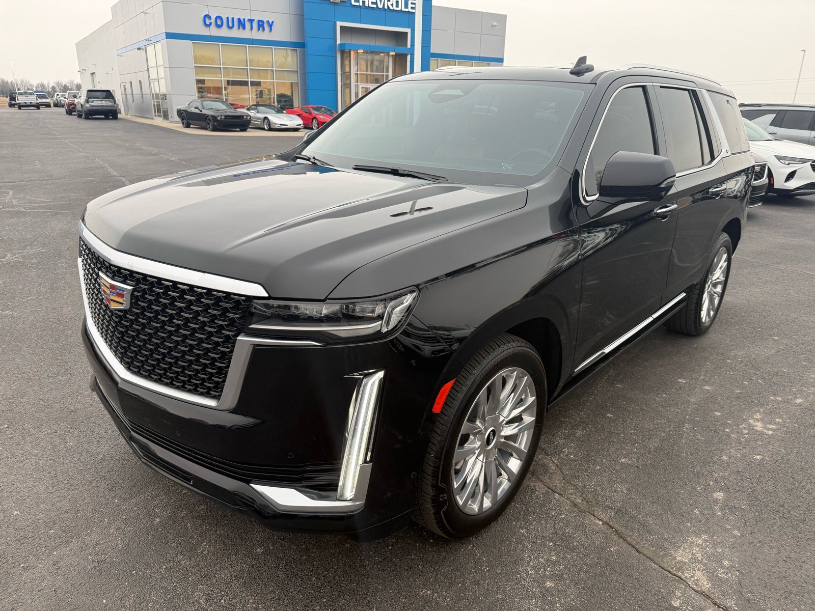 Used 2023 Cadillac Escalade Premium Luxury w/ Performance Package image 9