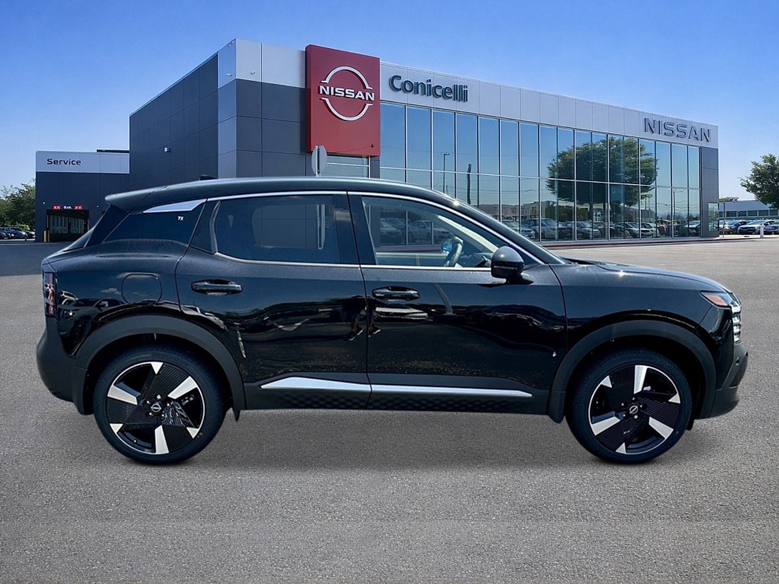 New 2026 Nissan Kicks SR w/ SR Premium Package AWD/4WD image 5