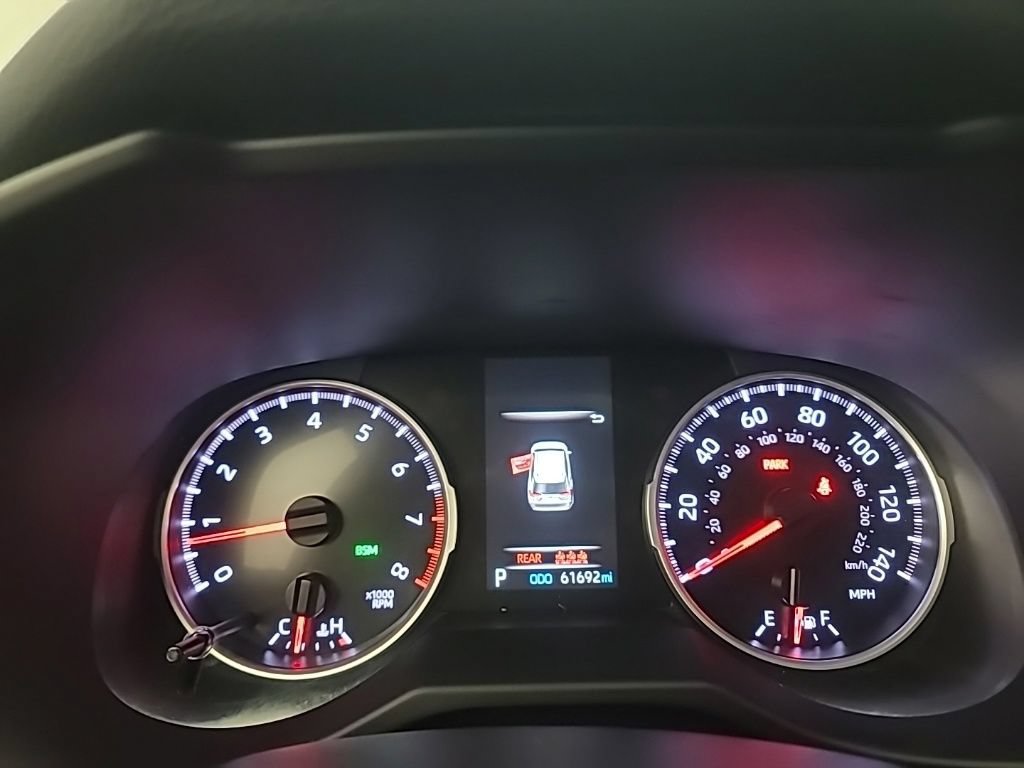 Used 2021 Toyota RAV4 XLE Premium AWD/4WD image 30