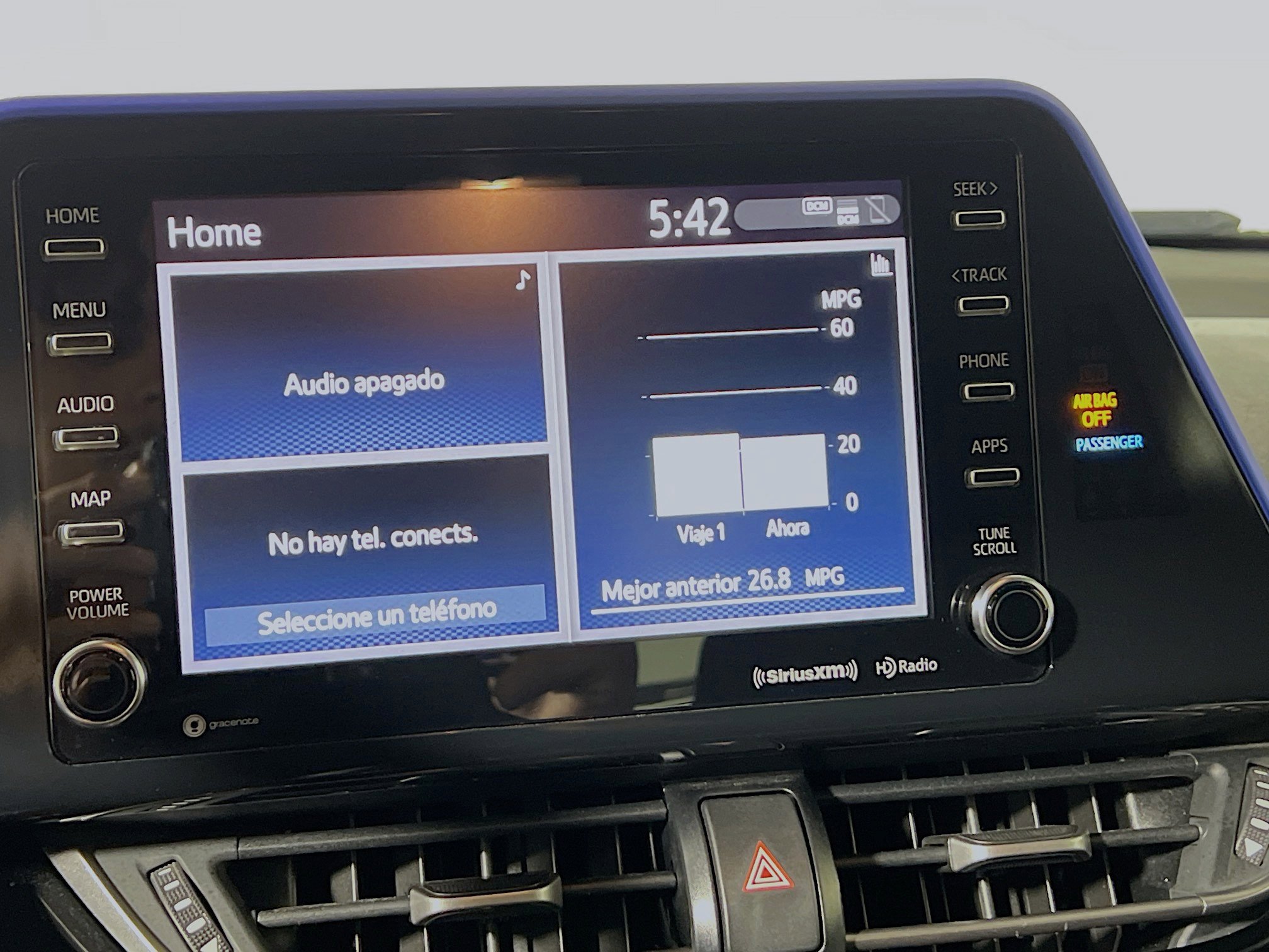 Used 2020 Toyota C-HR XLE image 27