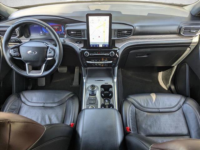 Used 2023 Ford Explorer Platinum w/ Technology Package image 17