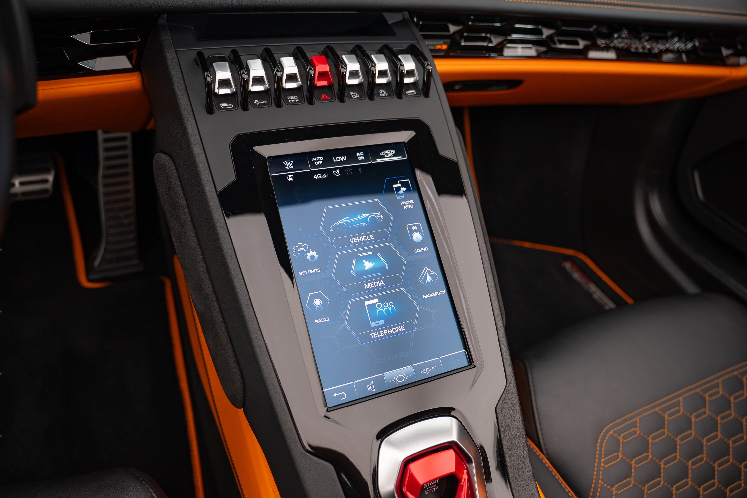 Used 2023 Lamborghini Huracan EVO AWD/4WD image 13