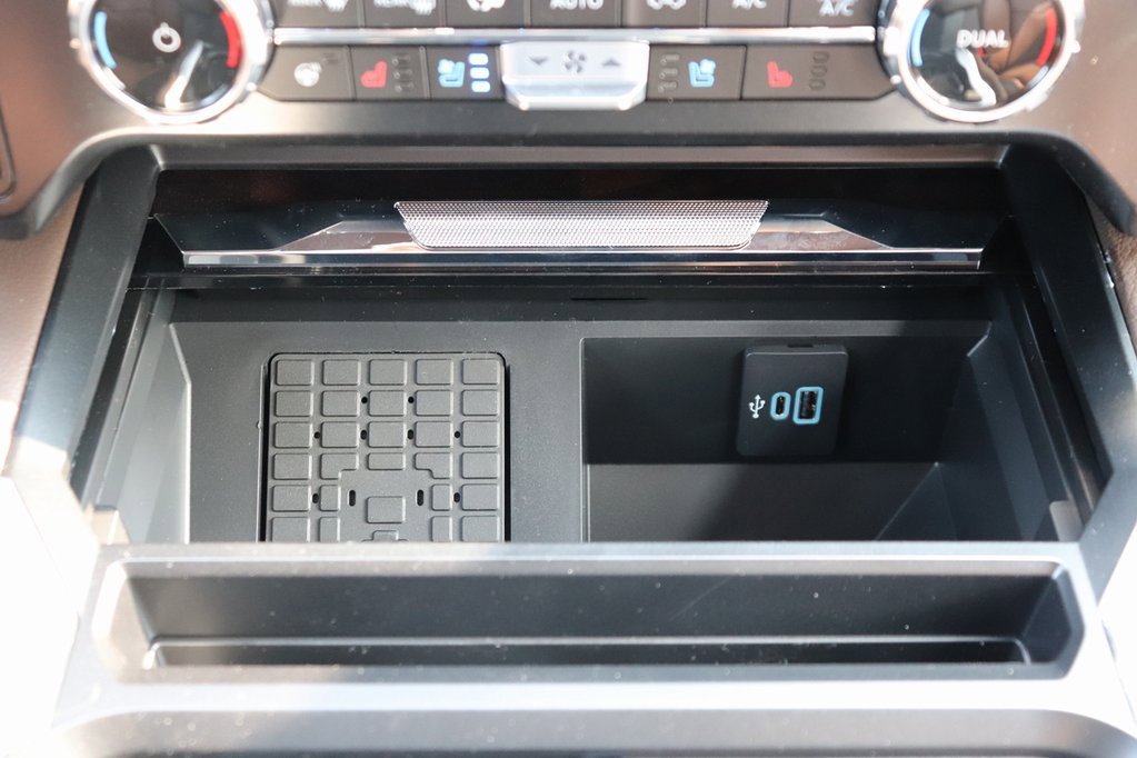 New 2025 Ford F250 King Ranch w/ Chrome Package image 29