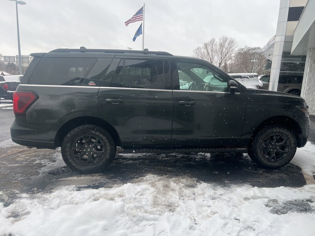 Used 2022 Ford Expedition Timberline image 7