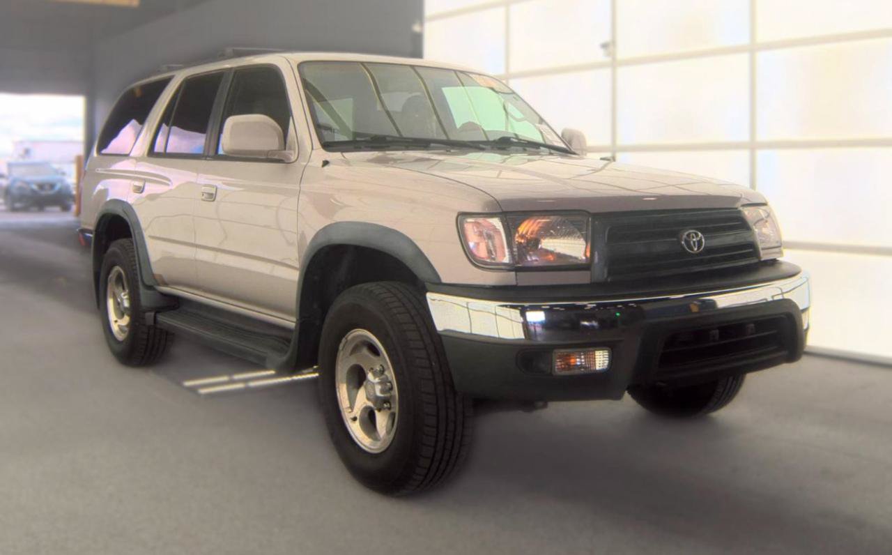 Used 2000 Toyota 4Runner SR5 w/ Upgrade Value Pkg 2 RWD image 4