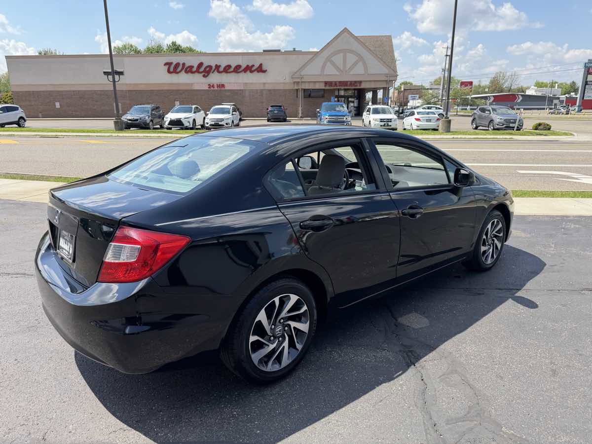 Used 2012 Honda Civic LX image 5