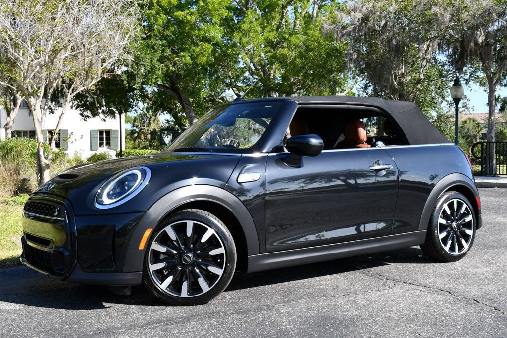 Used 2024 MINI Cooper S w/ Signature Upholstery Package FWD image 24