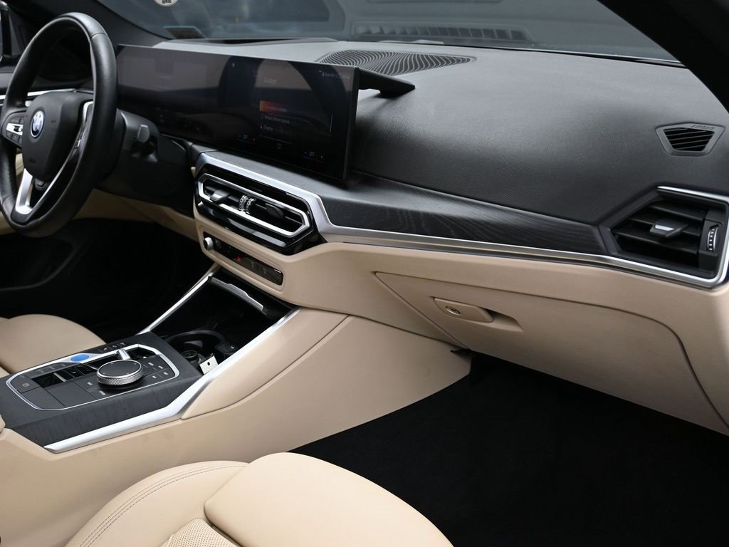 Used 2023 BMW i4 eDrive35 w/ Premium Package image 34