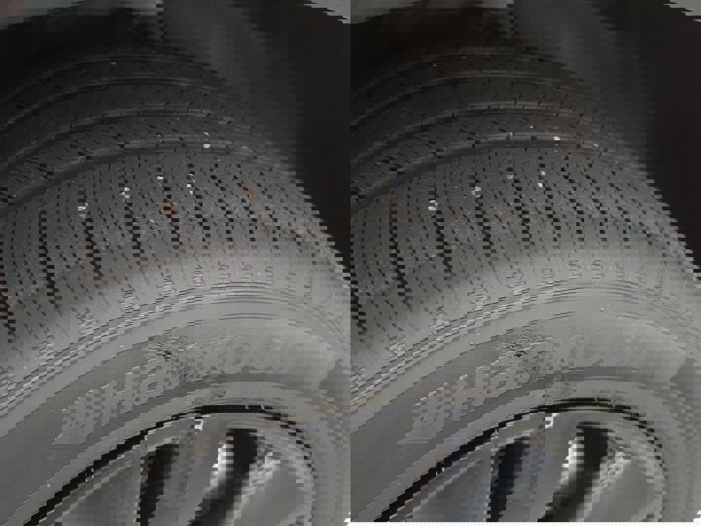 Used 2024 Buick Encore GX Sport Touring image 19