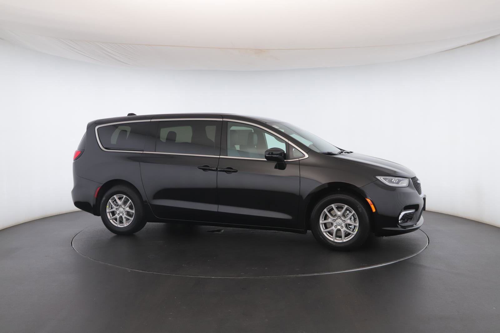 New 2026 Chrysler Pacifica Select image 32