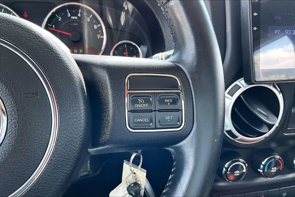 Used 2013 Jeep Wrangler Sahara w/ Dual Top Group AWD/4WD image 21