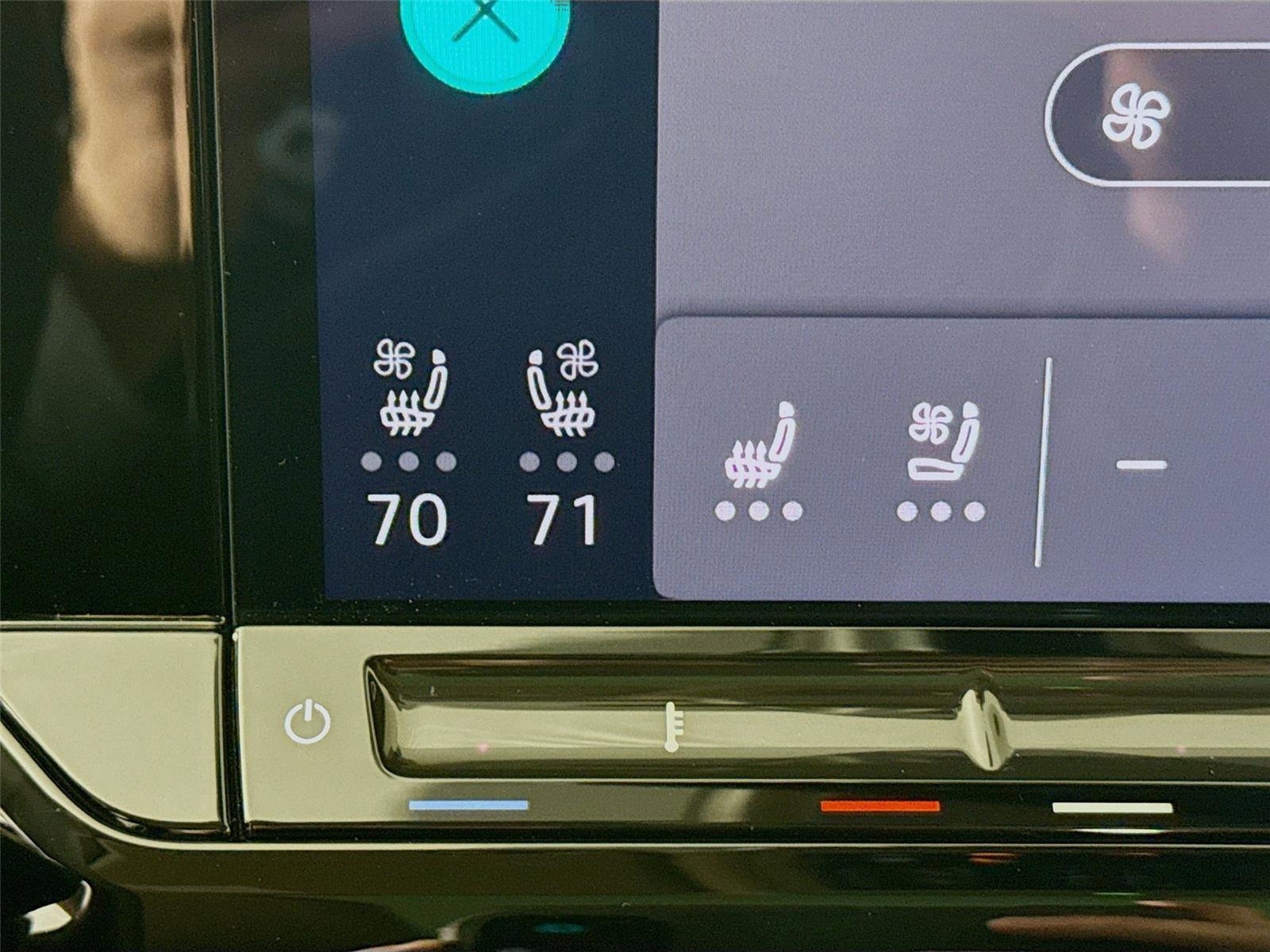 Used 2024 Volkswagen Atlas SEL Premium R-Line image 16