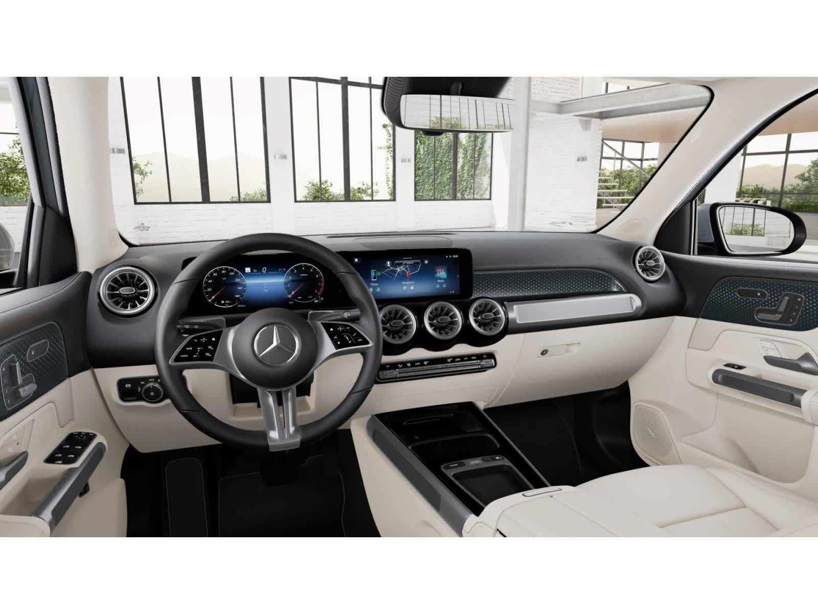 Used 2026 Mercedes-Benz GLB 250 image 3