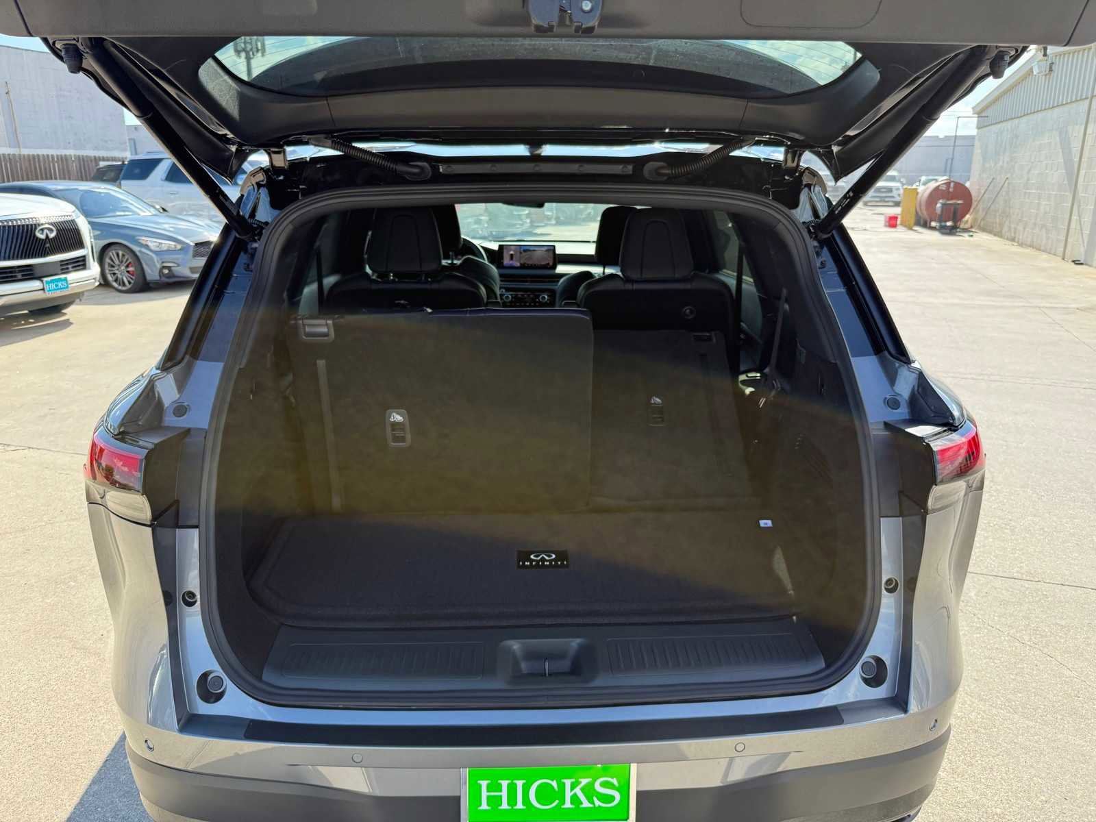 New 2026 INFINITI QX60 Luxe w/ Dark Cargo Package image 29