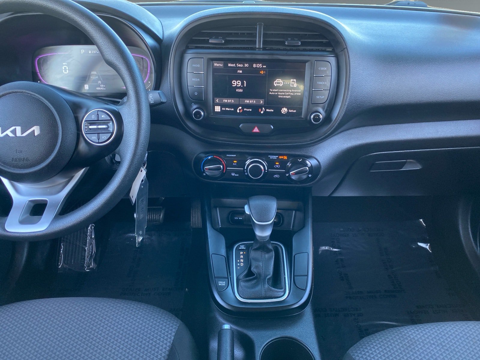 Used 2025 Kia Soul LX FWD image 11