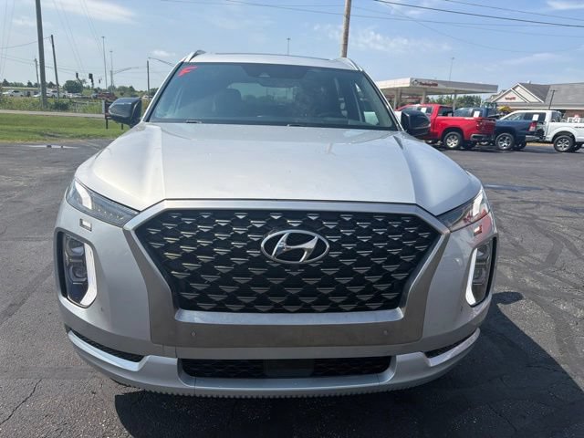 Used 2022 Hyundai Palisade Calligraphy FWD image 2