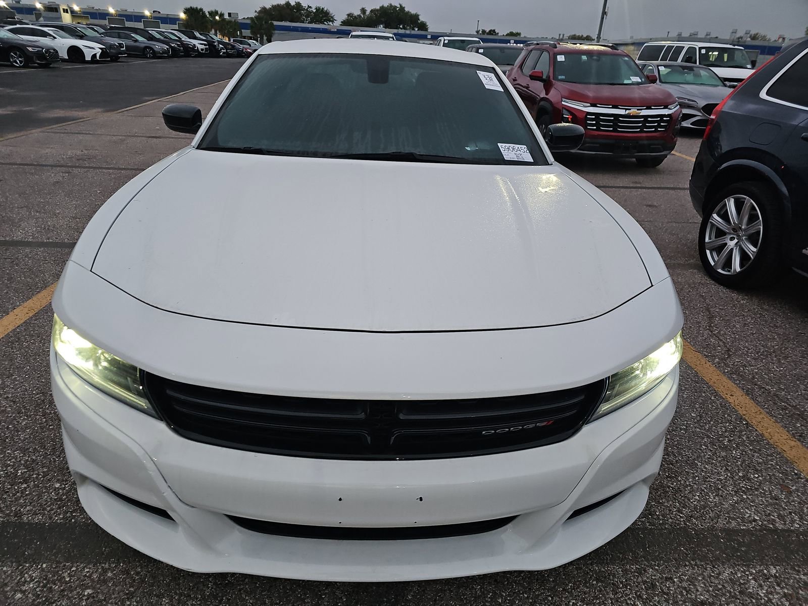 Used 2023 Dodge Charger SXT image 2
