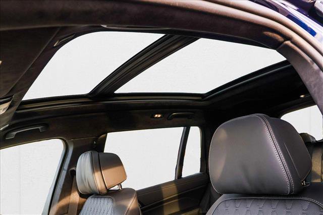 Used 2025 BMW X7 M60i image 11