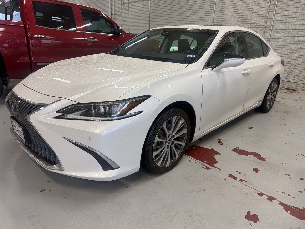 Used 2021 Lexus ES 300h w/ Premium Package image 1