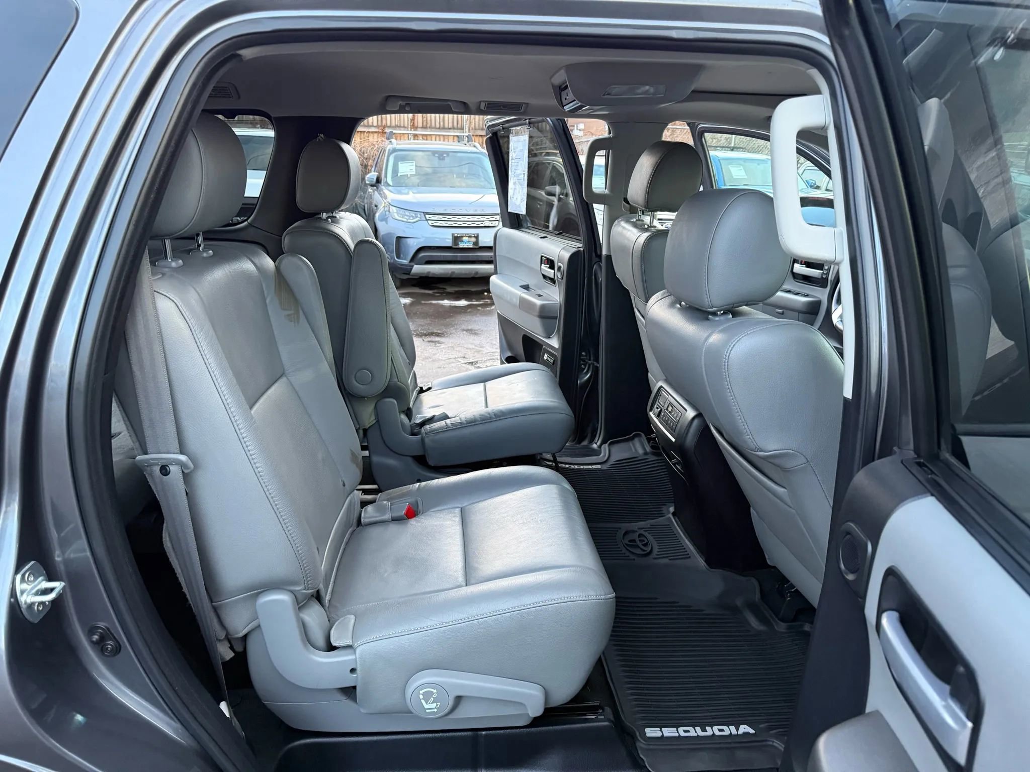 Used 2017 Toyota Sequoia Limited w/ Safety & Convenience Package image 24