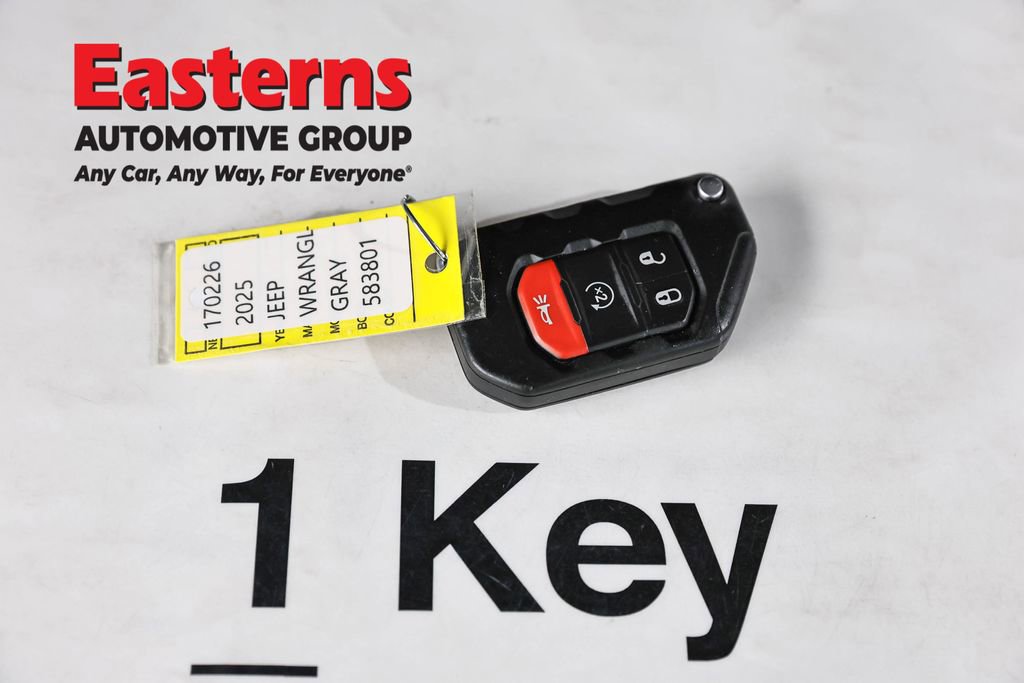 Used 2025 Jeep Wrangler Unlimited Sahara AWD/4WD image 22