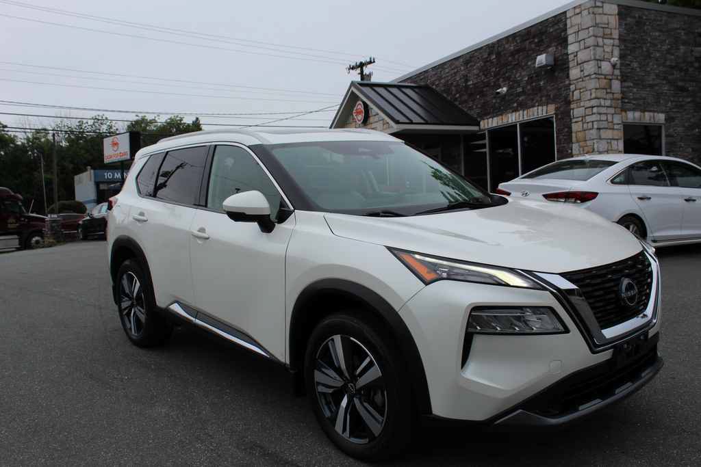 Used 2023 Nissan Rogue SL AWD/4WD image 3