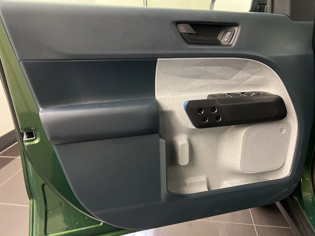 New 2025 Ford Maverick XLT w/ XLT Luxury Package image 25