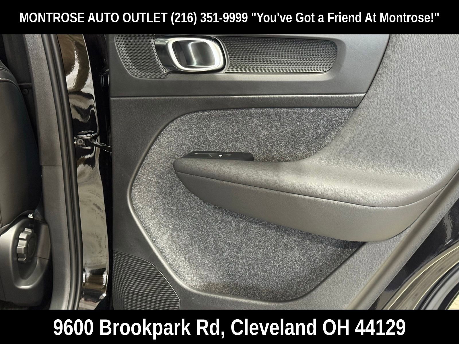 New 2026 Volvo XC40 B5 Core w/ Protection Package Premier image 40