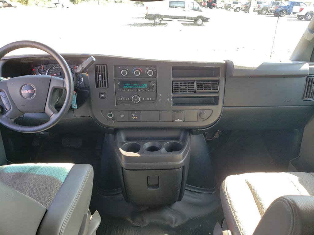 Used 2017 GMC Savana 2500 image 16