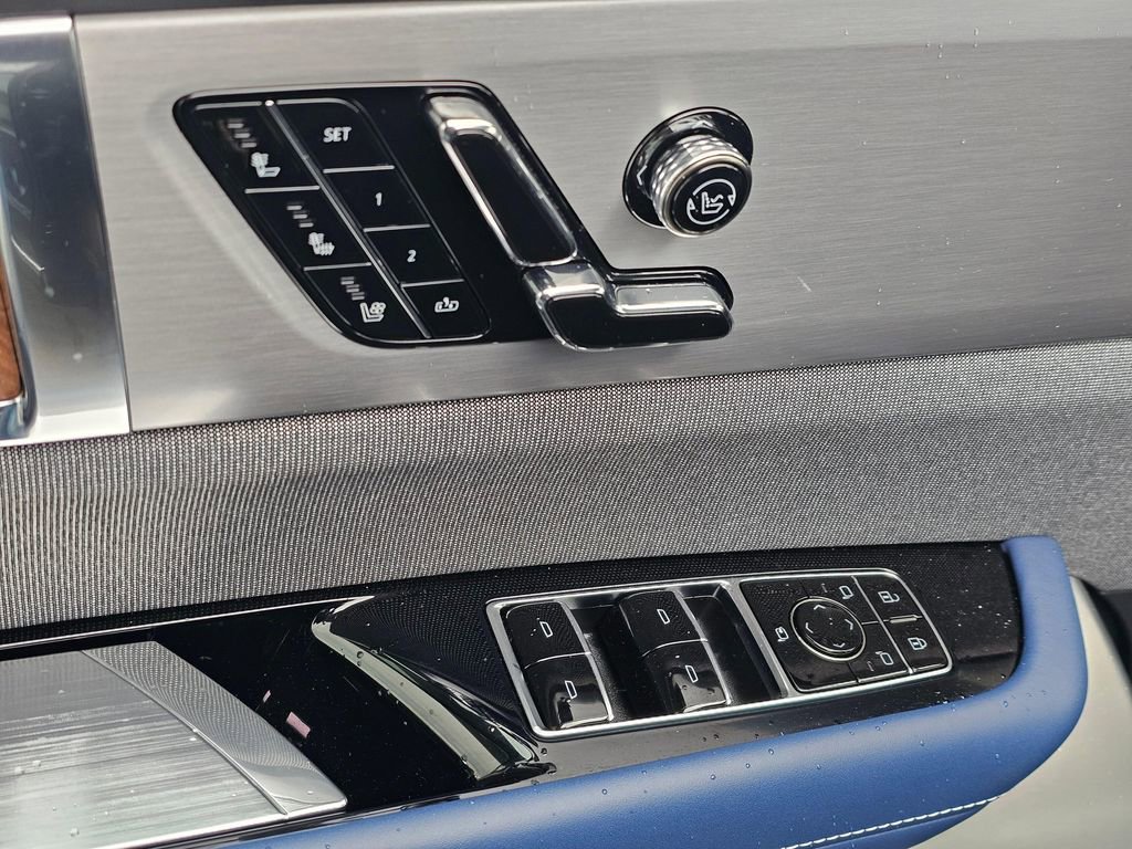 Used 2026 Cadillac Vistiq Premium Luxury AWD/4WD image 25