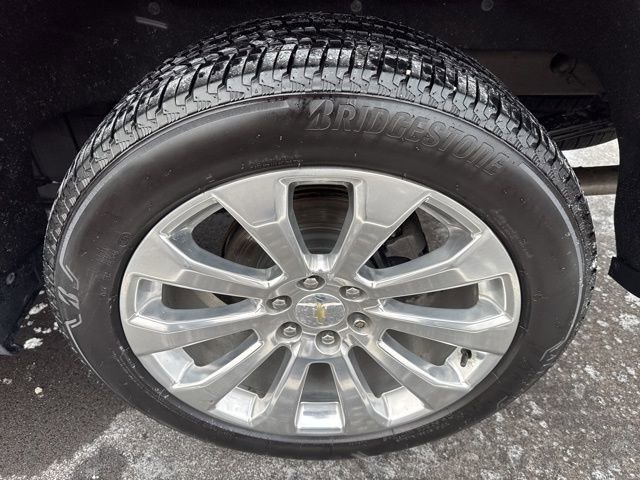 Used 2021 Chevrolet Silverado 1500 High Country w/ Technology Package image 12