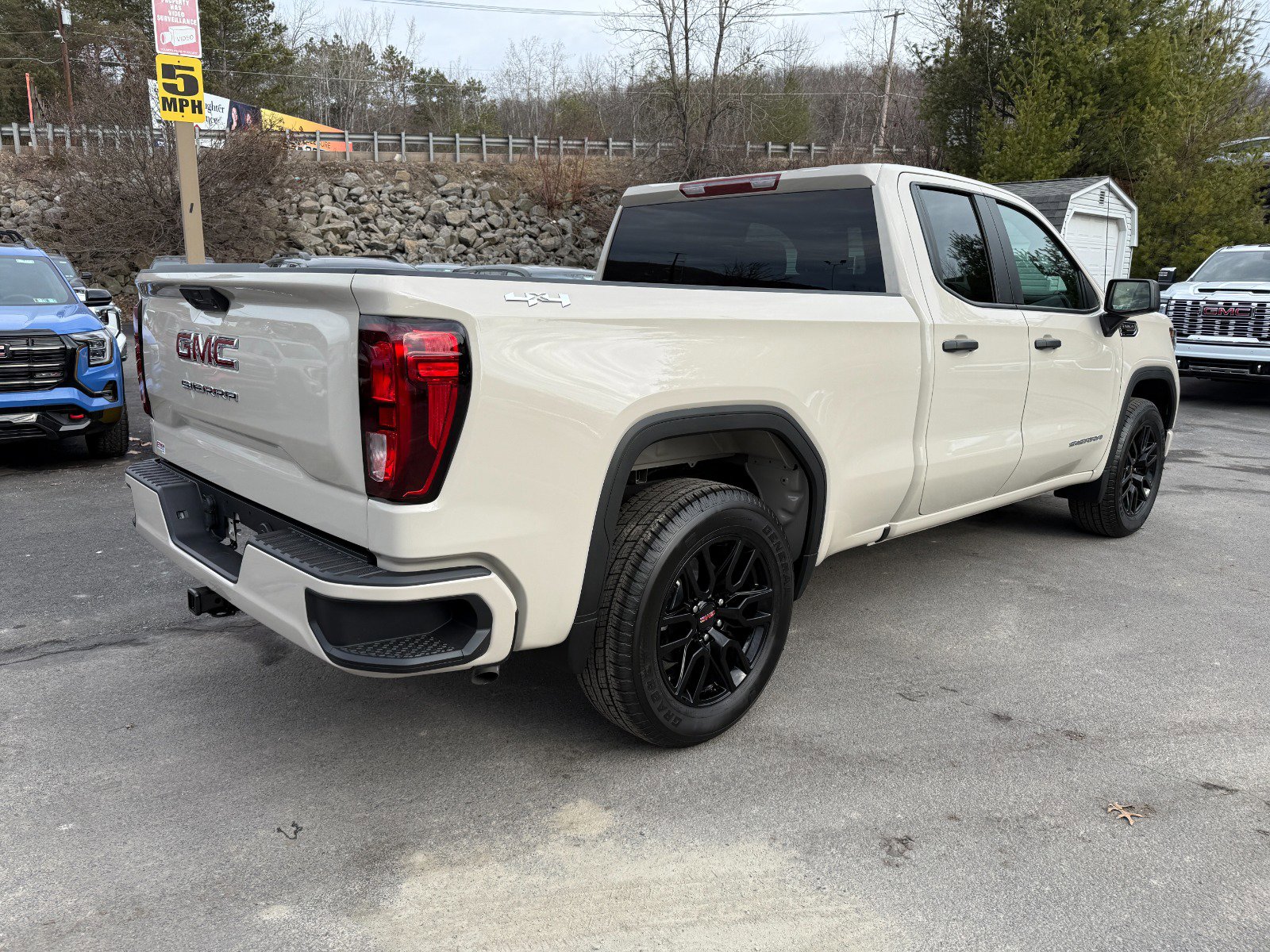 New 2026 GMC Sierra 1500 Pro w/ Graphite Edition AWD/4WD image 5