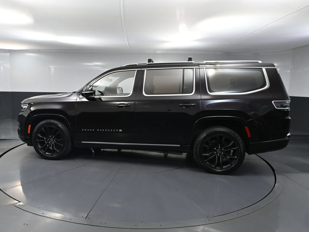 Used 2023 Jeep Grand Wagoneer Series III AWD/4WD image 6