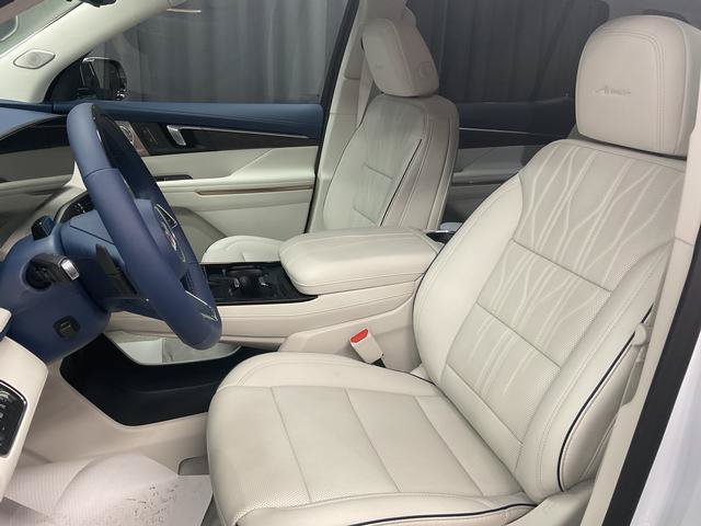 New 2026 Buick Enclave Avenir w/ Super Cruise Package FWD image 14