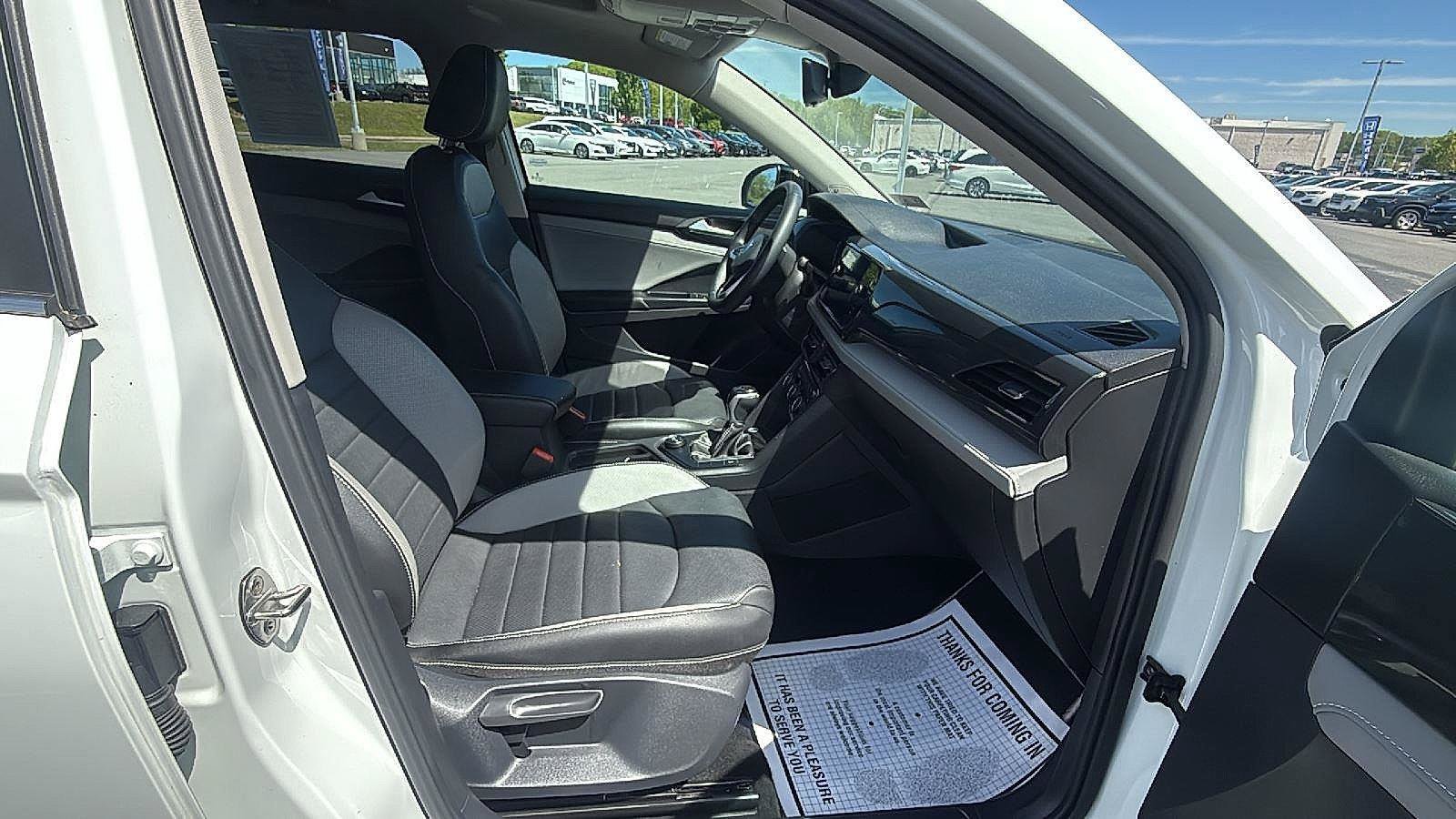 Used 2023 Volkswagen Taos SEL AWD/4WD image 17